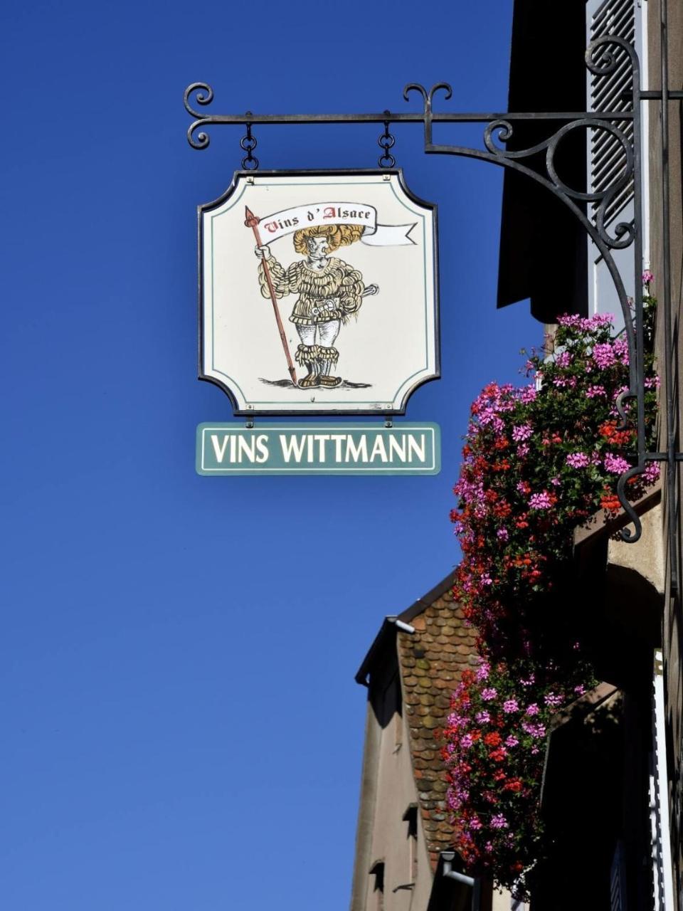 Bed and Breakfast Le Grenier Des Arômes Au Domaine Wittmann Mittelbergheim Exterior foto