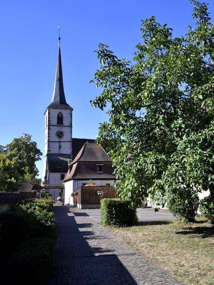 Bed and Breakfast Le Grenier Des Arômes Au Domaine Wittmann Mittelbergheim Exterior foto